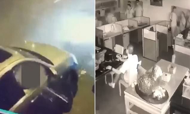 لحظه گروگان گیری پرسنل نمایشگاه ماشین توسط سارقان مسلح + فیلم///