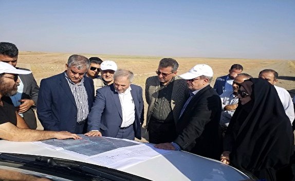 بازدید معاون آب و خاک وزارت جهاد کشاورزی از طرح زهکشی آبیک