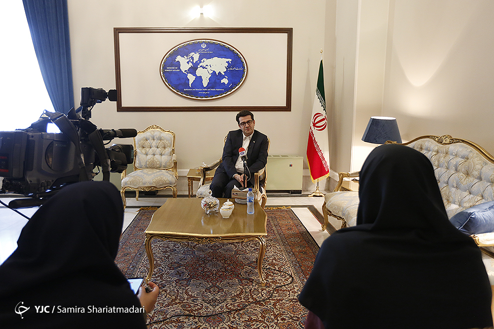 انفجار نفتکشهای ژاپنی میتواند کار تیم B باشد/ پس از ۶۰ روز گام بعدی محکمتر خواهد بود/آن سوی ادعاهای شیک حمایت از برجام٬ تحریمهای آمریکا قرار دارد انفجار نفتکشهای ژاپنی میتواند کار تیم B باشد/ پس از ۶۰ روز گام بعدی محکمتر خواهد بود/آن سوی ادعاهای شیک حمایت از برجام٬ تحریمهای آمریکا قرار دارد