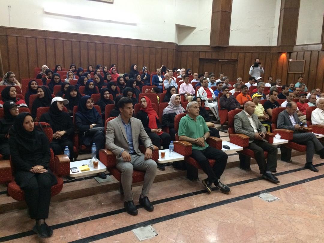 برگزاری کارگاه آموزشی ورزش صبحگاهی و عصرگاهی در مشهد