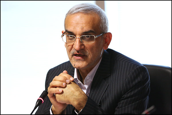 پاینده/ مینی&zwnj;بوس&zwnj;ها جایگزین اتوبوس&zwnj;ها در برخی از خطوط اتوبوس رانی می&zwnj;شوند/ مینی&zwnj;بوس&zwnj;های تولید شده مجهز به فیلتر جذب دوده هستند