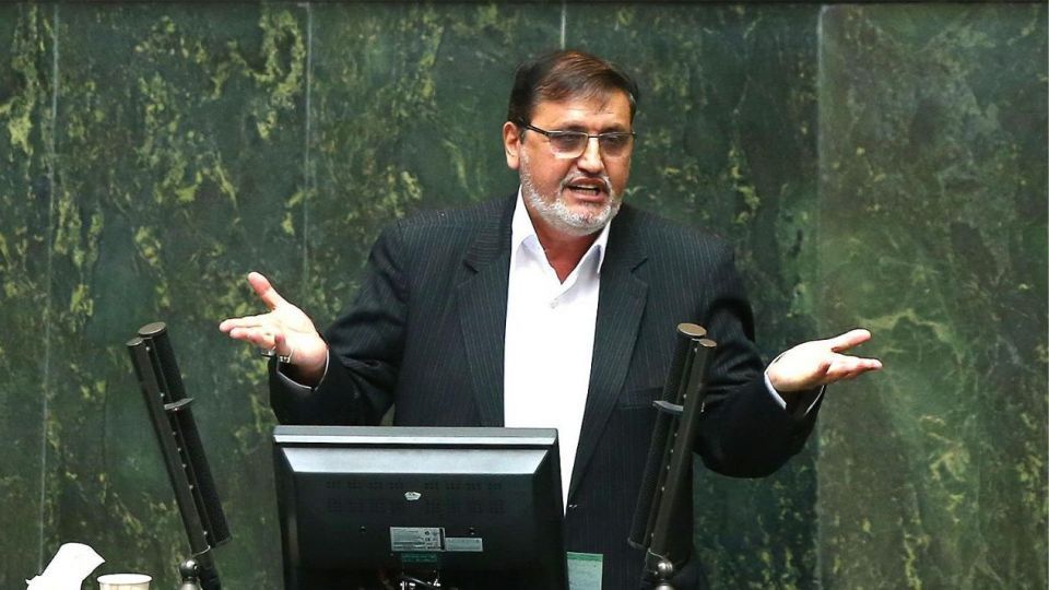 دولت بر خلاف قانون، بخش نامه قانون مبارزه با پولشویی را صادر کرده است