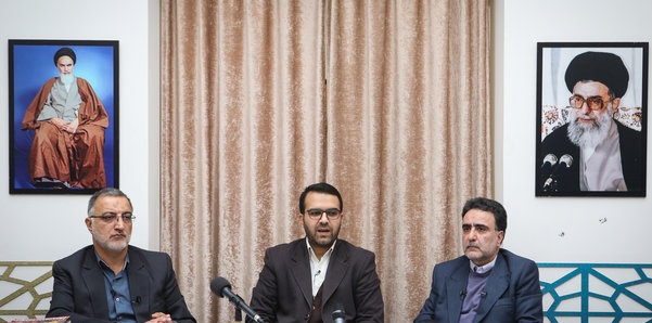 سومین مناظره زاکانی و تاجزاده آغاز شد سومین مناظره زاکانی و تاجزاده آغاز شد