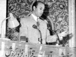 دنیای تفکر بی آلایش شریعتی از گذشته تا به امروز/نیمه روشن شریعتی که در گذشته پنهان بود