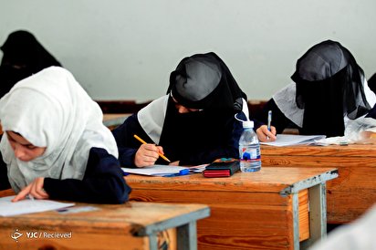 امتحانات نهایی در مدارس یمن