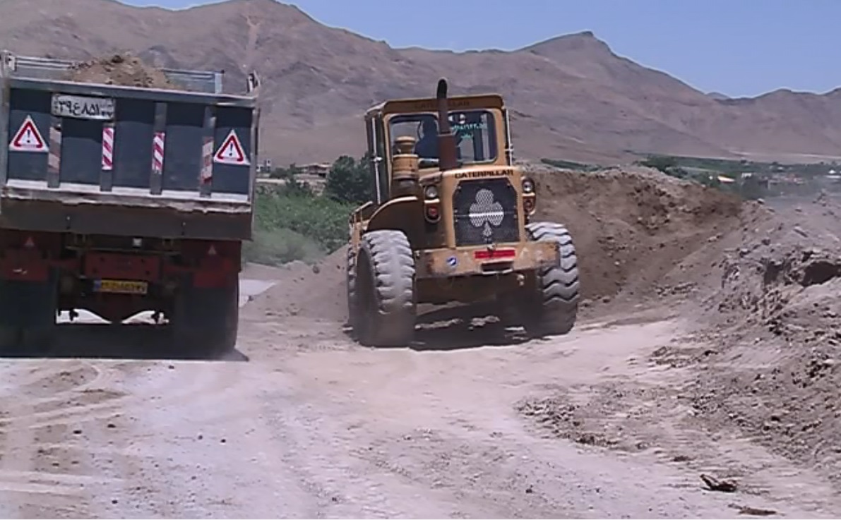 اصلاح نقاط حادثه خیز جاده&zwnj;ها با تلاش جهادی در خنداب