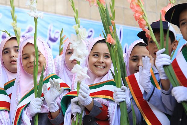 آغاز ثبت نام دانش آموزان پایه اول ابتدایی از هفتم خردادماه