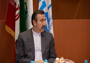 شرایط و فضای سالن رضازاده اردبیل از سالن ارومیه مطلوب‌تر است