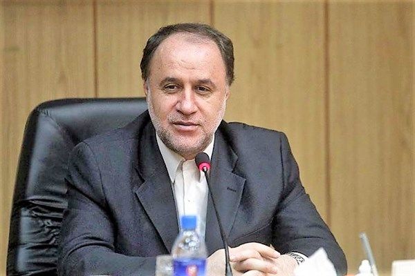 مناقشه بر سر افزایش حقوق و خدمات رفاهی به دانشجومعلمان / کاهش ۴۵ درصدی حقوق دانشجومعلمان را چه کسی انجام داد؟