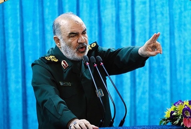 سرنگون کردن پهپاد جاسوسی آمریکا حاوی پیام واضح بود/ مرز&zwnj;ها خط قرمز ماست