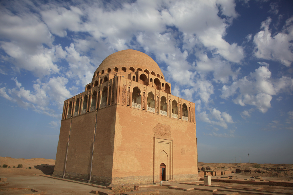 جاذبه&zwnj;های گردشگری ترکمنستان؛ از محل سقوط شهاب سنگ ۷ کیلومتری تا دره یانگیکالا+تصاویر