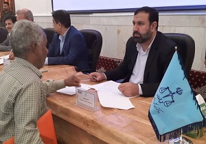 دیدار رئیس کل دادگستری هرمزگان با ۲۴۶ نفر از شهروندان در مسجد جامع بندرعباس