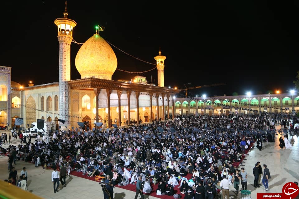 نوای الغوث الغوث در فارس طنین انداز شد/مراسم شب قدر در سومین حرم اهل بیت (ع) + تصاویر