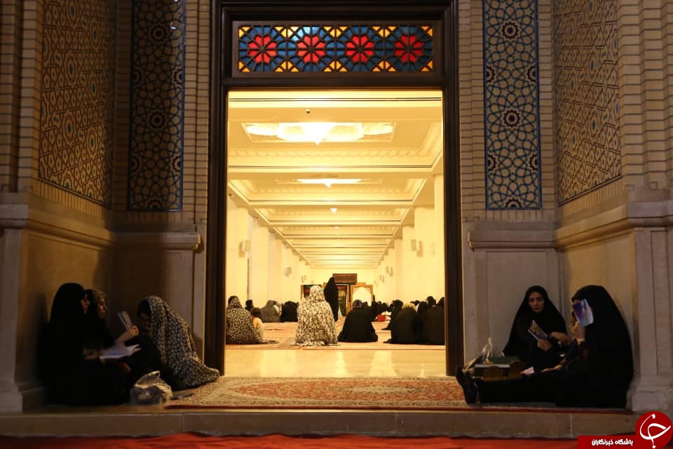 نوای الغوث الغوث در فارس طنین انداز شد/مراسم شب قدر در سومین حرم اهل بیت (ع) + تصاویر