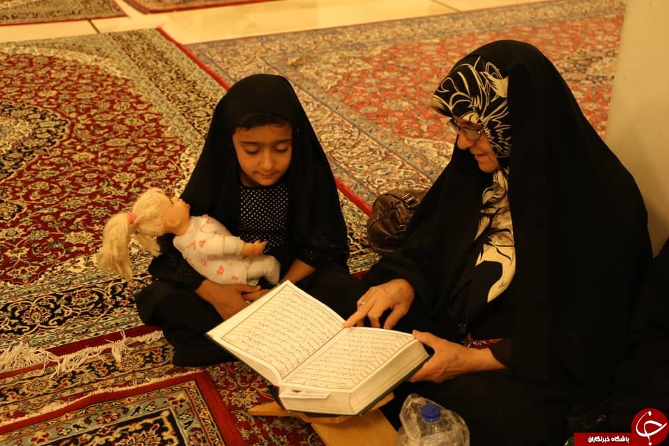 نوای الغوث الغوث در فارس طنین انداز شد/مراسم شب قدر در سومین حرم اهل بیت (ع) + تصاویر