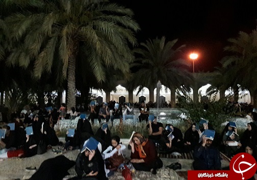 دست به دعا شدن مومنان در دارالمومنین طبس + تصاویر