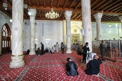 مراسم احیای بیست و یکمین شب ماه رمضان + فیلم