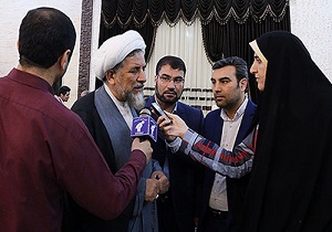 مبارزه با فساد با شعار نمی‌شود/ ملاک و معیار قانون است