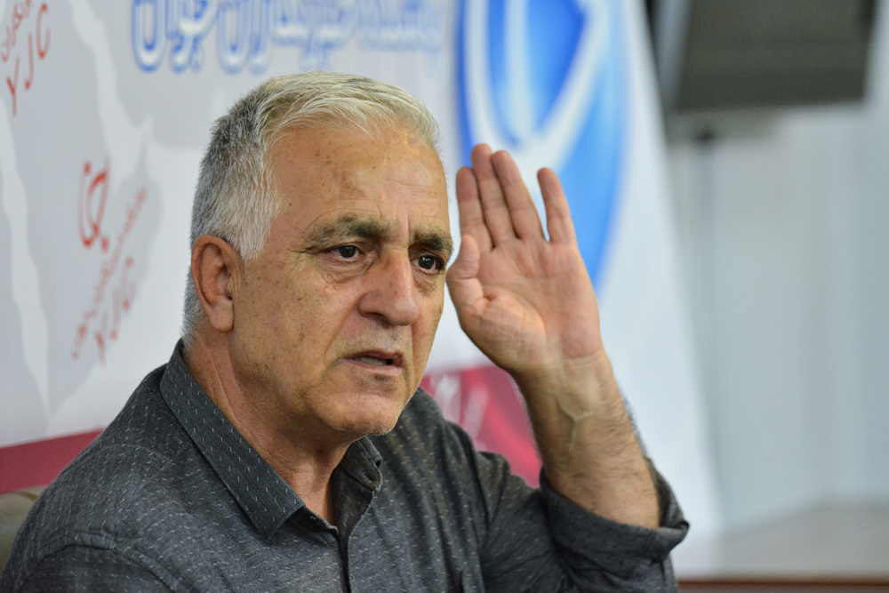 عکسی که به بدنه جامعه سیلی نزند، عکس نیست/ کمترین دروغ را در عکس&zwnj;های جنگ می&zwnj;توان دید/ یک بازیگر سینما قهرمان می&zwnj;شود، اما جایگاه عکاس جنگ کجاست؟