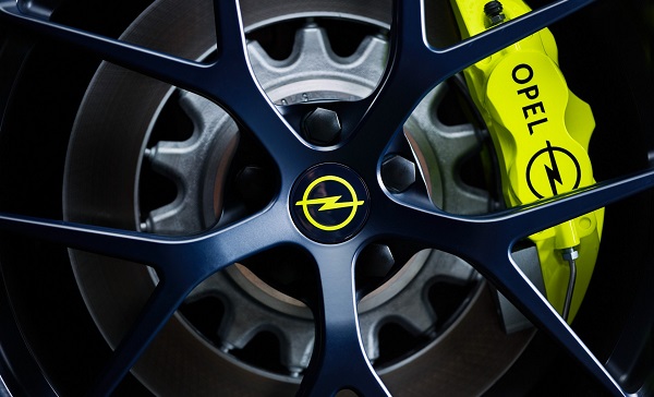 ون Opel Zafira خودرویی بزرگ و جوان پسند