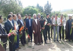 برگزاری مراسم غبارروبی و عطرافشانی مزار شهدای روستایی