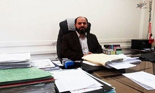 تخریب ۵ مغازه ساخته شده در بستر رودخانه در پاکدشت