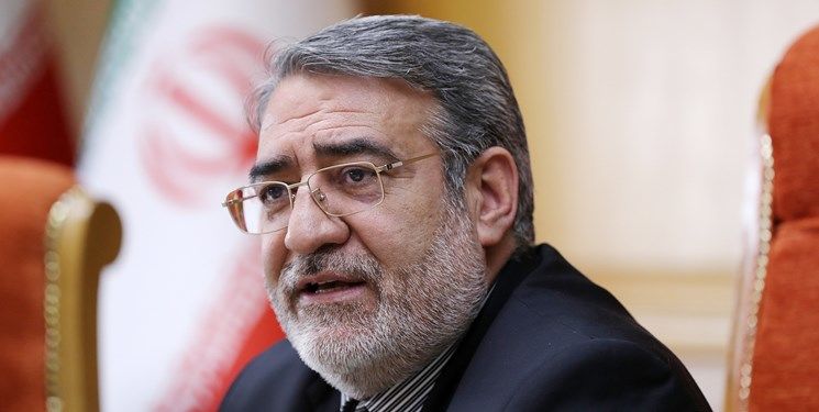 ساخت خطوط قطار شهری مورد حمایت وزارت کشور است
