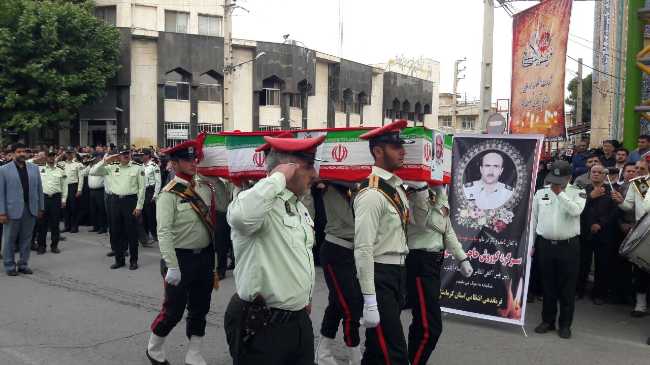 پیکر مطهر شهید کوروش حاجی مرادی در زادگاهش به خاک سپرده شد