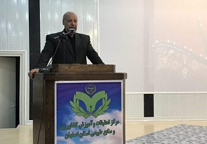حق کشاورزان شرق و غرب را با جدیت پیگیری می‌کنیم