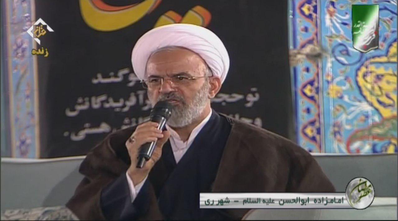 استقبال جوانان از مراسم شب های قدر بی نظیر است