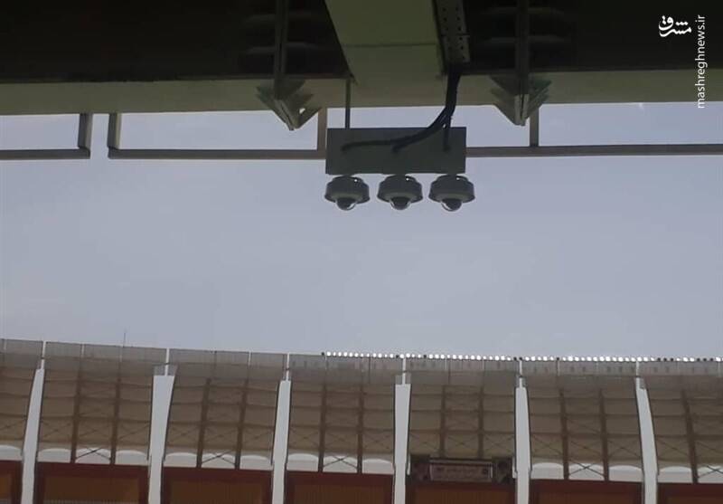 کنترل نامحسوس بازی سپاهان و پرسپولیس + عکس