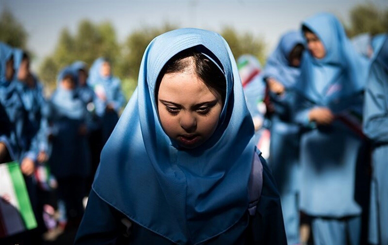 مشاوران کمک دهندگان به تسهیل رشد همه جانبه دانش آموزان با نیازهای خاص
