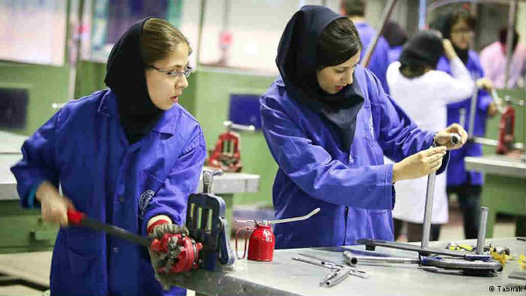 سند ارتقاء وضعیت زنان استان ایلام در حال تدوین است