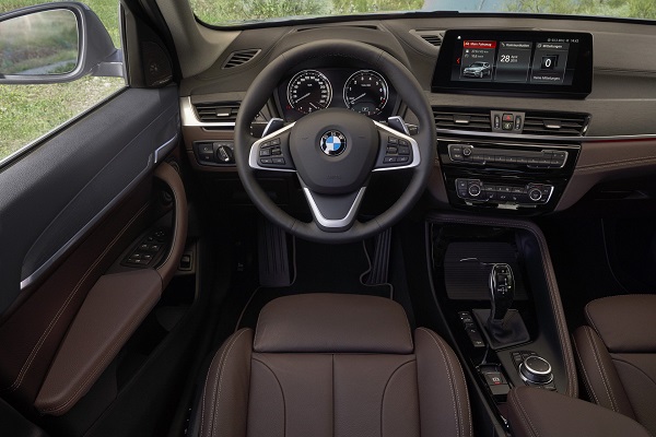 خودرو 2020 BMW X1 خودرویی زیبا با موتور قدرتمند الکتریکی