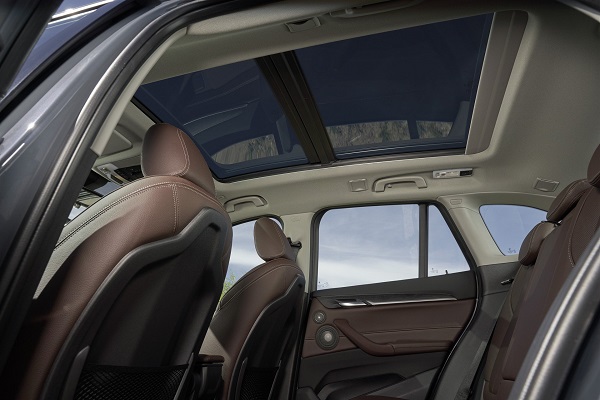 خودرو 2020 BMW X1 خودرویی زیبا با موتور قدرتمند الکتریکی