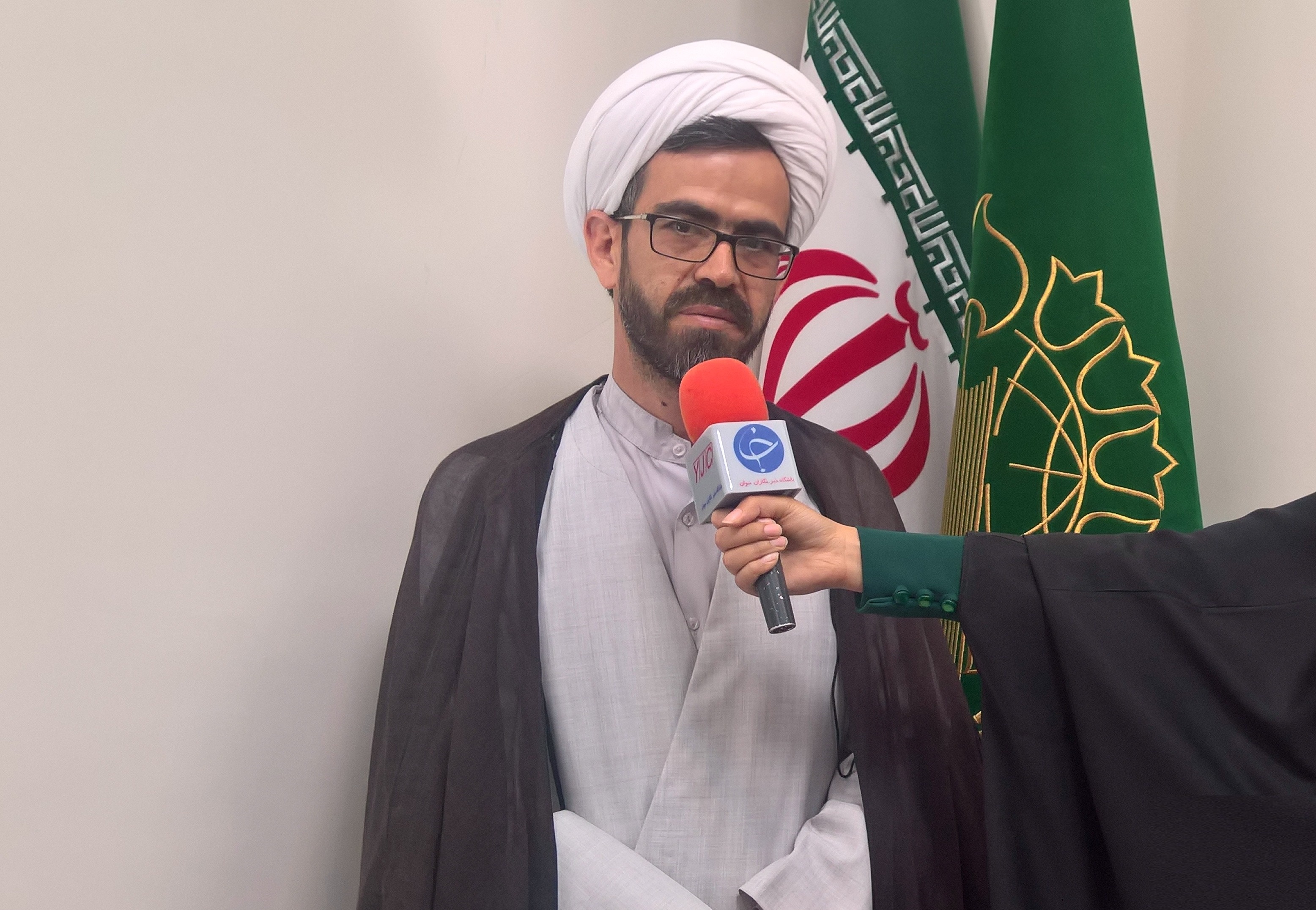 باید که مشت کرد دست&zwnj;های دعا را