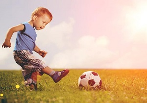 فوتبال ورزش مناسب برای کودکان نیست