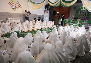 دانش آموزان یزدی پایان دوره قرآن آموزی خود را جشن گرفتند