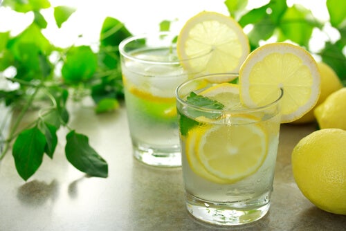 5 نوشیدنی لاغری با زنجبیل و لیمو+ دستورالعمل
