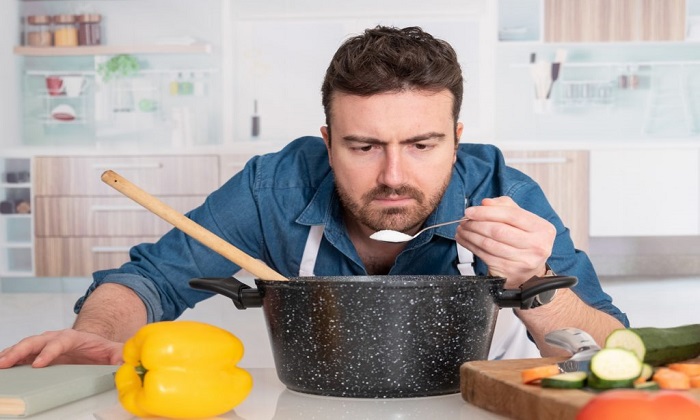 اختلالی که دهانتان را برای همیشه بی&zwnj;مزه می&zwnj;کند + علل ابتلا و درمان اختلال چشایی