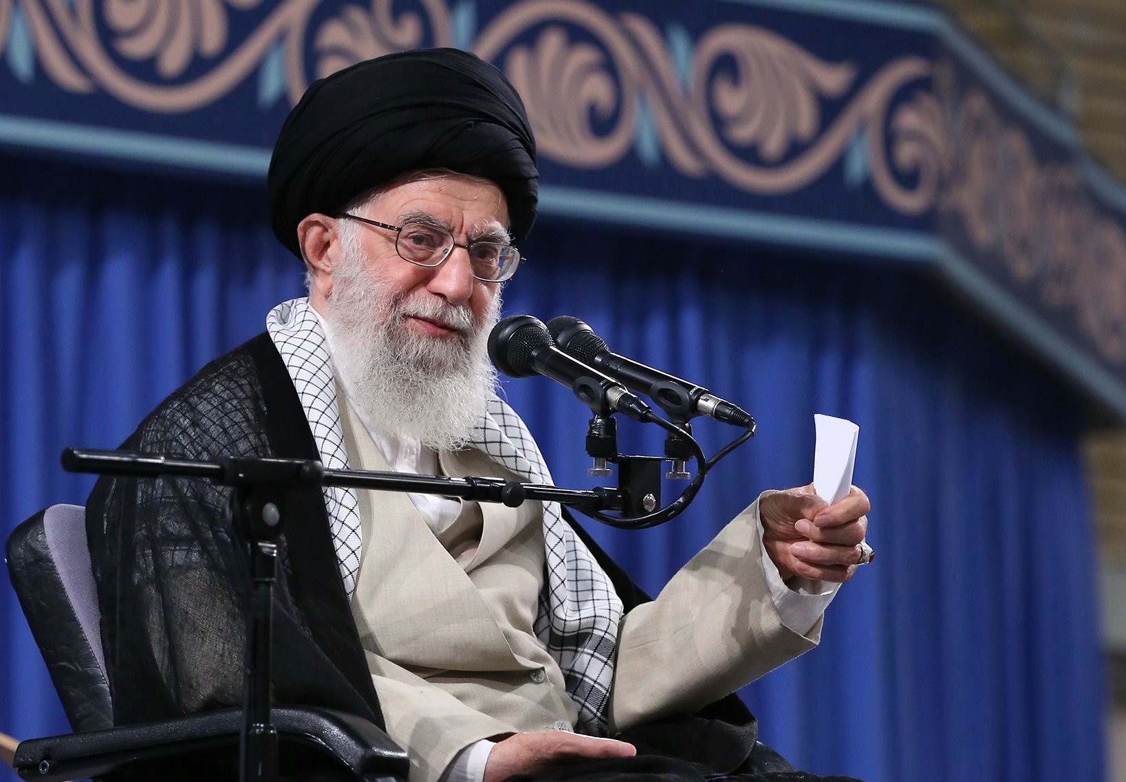 خانه امید؛ روایتی از دیدار رمضانی دانشجویان با رهبر انقلاب
