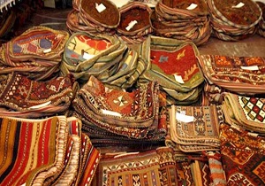 بازارچه محصولات بومی محلی تات در شاهرود دایر می‌شود