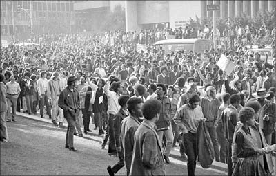 پلنگ&zwnj;های سیاه؛ از خروش تا خاموشی / سیاه پوستان آمریکا چگونه به مقابله با خشونت پلیس برخاستند؟