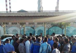 اخراج ۱۰۰کارگر پالایشگاه آبادان
