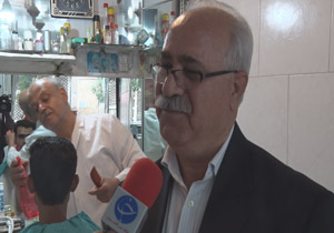 انصاف رمز ماندگاری اصناف/ امید و خود باوری راز موفقیت آرایشگر کهنه کار مهابادی