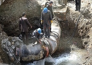حل شدن مشکل شکستگی خطوط انتقال آب ۲ روستای بخش غیزانیه