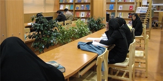 وجود ۲۷ باب کتابخانه در همدان