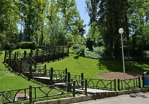 در حال حاضر به ازای هر شهروند اصفهانی ۷. ۲۷ متر مربع فضای سبز وجود دارد