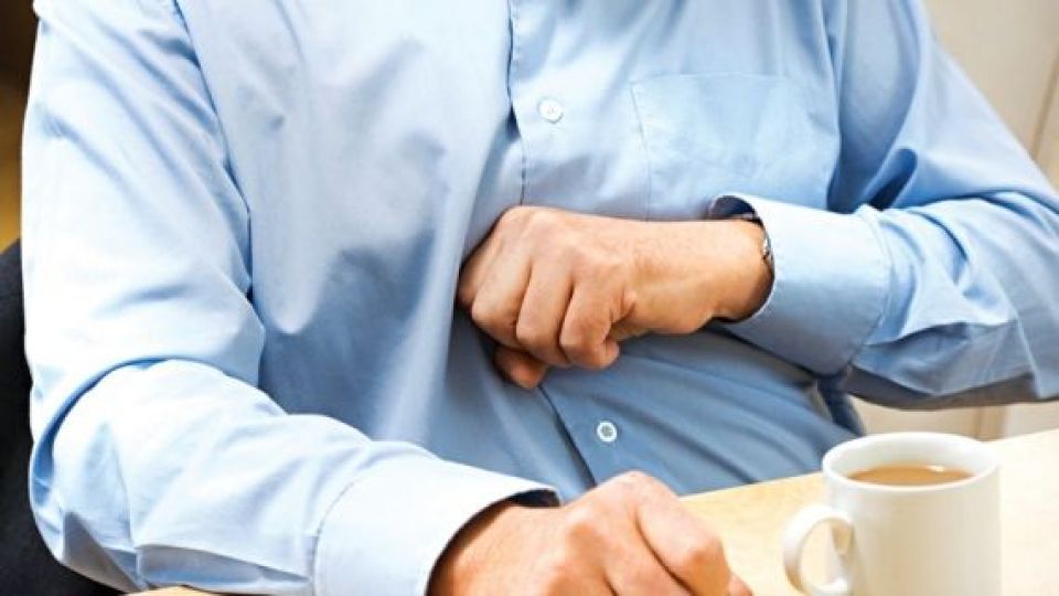 رفلاکس معده را با چند فرمول گیاهی درمان کنید + تسکین سوزش سر دل با  روش&zwnj;های خانگی