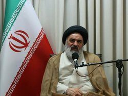 بزرگداشت مشاهیر کرد نشانه فرهنگ و دینداری بالای مردم کرد است